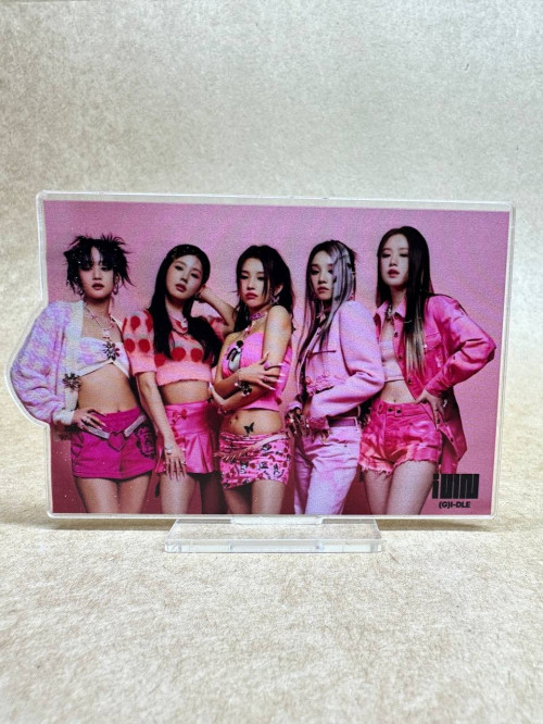 Акриловая мини фигурка (G)I-DLE 504: эксклюзив для коллекционеров
