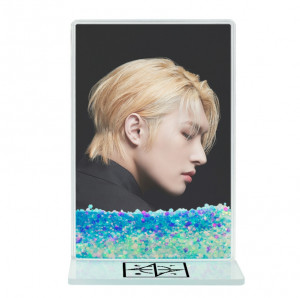 Переливающаяся фигурка Ateez Минги 1