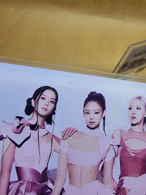 УЦЕНКА! Рандомные акриловые фигурки K-POP - Выгодная коллекция!
