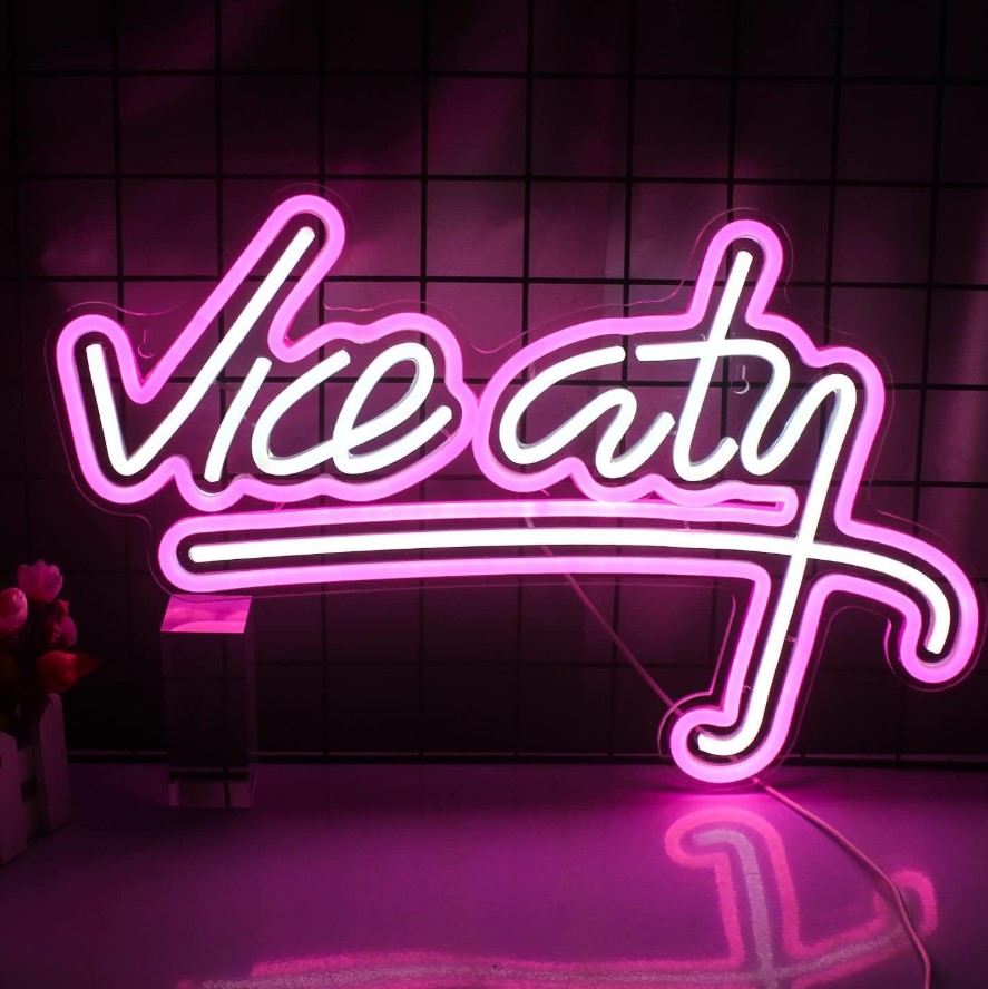 Неоновая вывеска "Vice City"